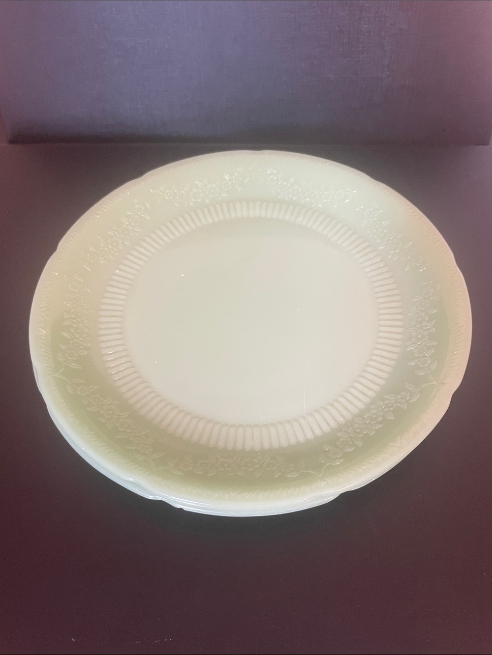 Vintage Anchor Hocking Jadeite Plates Alice Pattern Set of 2